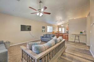 Fenced Yard, Fire Pit Quiet Show Low Home!