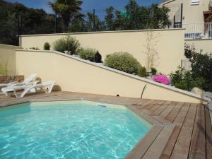 Maisons de vacances Gites Sassone, piscine, jacuzzi et vue mer panoramique sur Ajaccio : photos des chambres