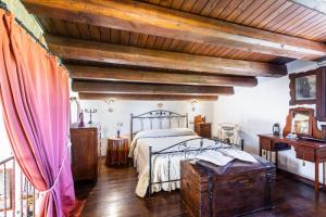 Villa Suq with pool, parking & wifi