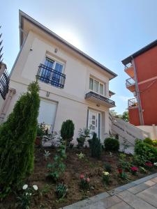 "Astor16" Apartments