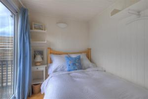 8 Bowling Green Chalets