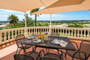 Golf- Villa mit fantastischer Aussicht, Pool, Jacuzzi, Sauna, Golf, Tennis...