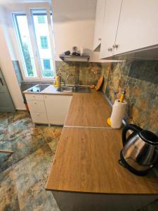 Bright and Colourful Apartment Luce -Sandy beach