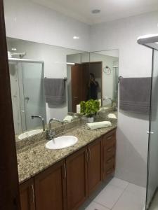 Lindo apartamento na avenida atlântica Copacabana R.J