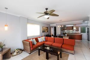 Hermoso dpto. con alberca en Mzt dentro de fraccionamiento