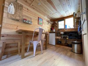 Maisons d'hotes La Wodapalousa, Surf & Crossfit Guesthouse, 800m from Beach : photos des chambres