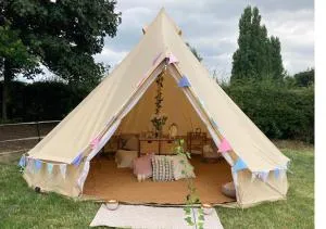 Southfields Bell Tent. - Laxton