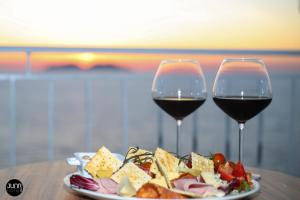 Skyhill Rooms and Suites