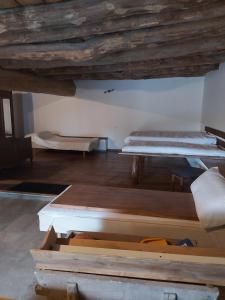 Maisons de vacances Ferme de Beauregard -LANARCE 07660 - jacuzzi et sauna : photos des chambres