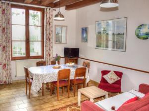 Maisons de vacances Gite Berthenay, 3 pieces, 4 personnes - FR-1-381-5 : photos des chambres