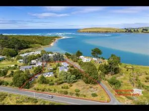 Kepplestone by the Sea - The Catlins - Chaslands