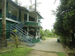 JUNGLE PARADISE FARM & GUEST HOUSE