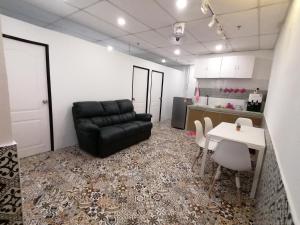 Fastbook Ferringhi SoHo unit 8pax