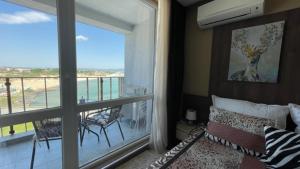 Sea view studio on the top floor in Paradiso 508