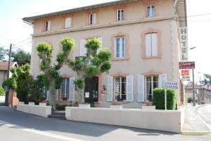 2 hvězdičkový hotel Hôtel L'Astrée Feurs Francie