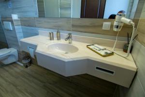 La Conacul Vesel Săpânța