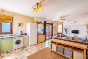 Barış Apartment with Seaview