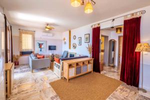 Barış Apartment with Seaview