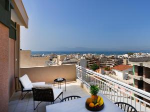 Modern Penthouse overlooking Halkis