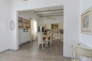Ble Oneiro Villa CRYSTAL