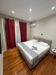 Luxury 3 bedroom apartment in Kiato center