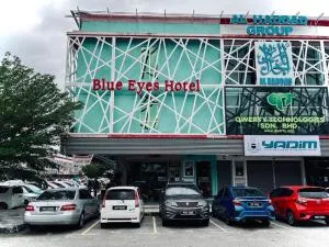 Blue Eyes Hotel - Kampong Dato'