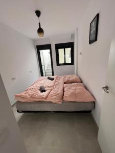 Luxury Apartment - Rooftop Terrace, community Pool & nearby beach