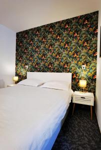 Coroni studio with jacuzzi