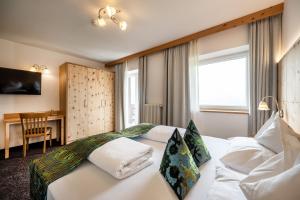 Double or Twin Room with Mountain View room in Hotel Schmung