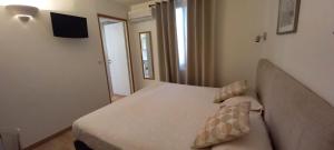 Hotels Hotel du Golfe : photos des chambres
