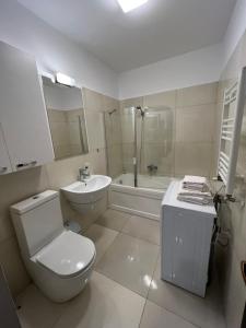 Coroni studio with jacuzzi