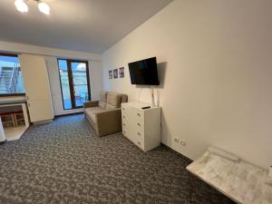 Coroni studio with jacuzzi