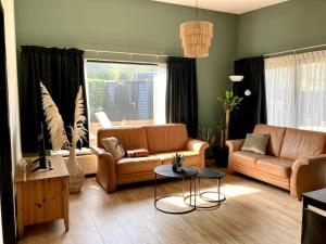 Holiday home Beachy Days near ocean & lake