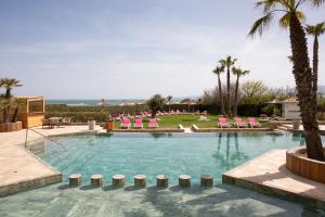 Hotels Grand Hotel Les Flamants Roses Thalasso & Spa : photos des chambres