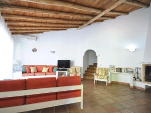 Comfortable and spacious, 4 bedroom traditional Villa