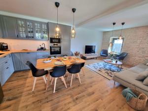 Villa Ajda with heated privat pool, jacuzzi, sauna, 4 bedroom, 4 bathroom