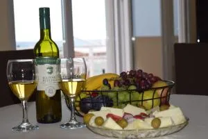 Apartments Marta - Novi Stafilić