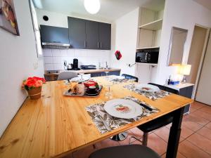 Appartements Leman Holidays - Le Coquelicot : photos des chambres