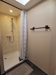 Appartements Maison de vacances L'Hote Champetre campagne arlesienne : photos des chambres