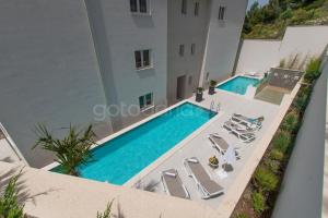 Villa Smaragd - Saphir - Luxury Apartment With Shared Pool