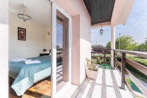 Guest H4U - Villa Garden & Pool