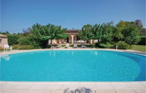 Maisons de vacances Gorgeous Home In Salernes : photos des chambres