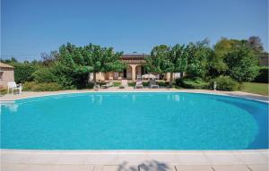 Maisons de vacances Awesome Home In Salernes With 3 Bedrooms, Wifi And Outdoor Swimming Pool : photos des chambres