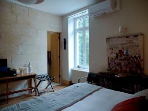 B&B / Chambres d'hotes Chateau Fleur D'Aya : Chambre Double ou Lits Jumeaux