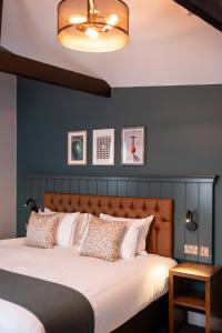 The Mitre by Innkeepers Collection