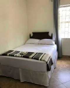 Kelly's Studio Apartment - Rental near Airport, Amenities and Bus Route - Guinea
