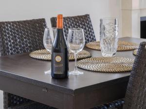 Magic Corner on Golden Mile