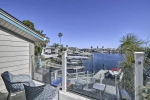 Discovery Bay Retreat with Balcony and Boat Dock! - Oakley