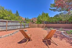 1 Mi to Cathedral Rock Trailhead Home with Sunroom