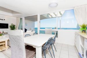Ocean Blue at Chakas Cove, Beachfront Apartment